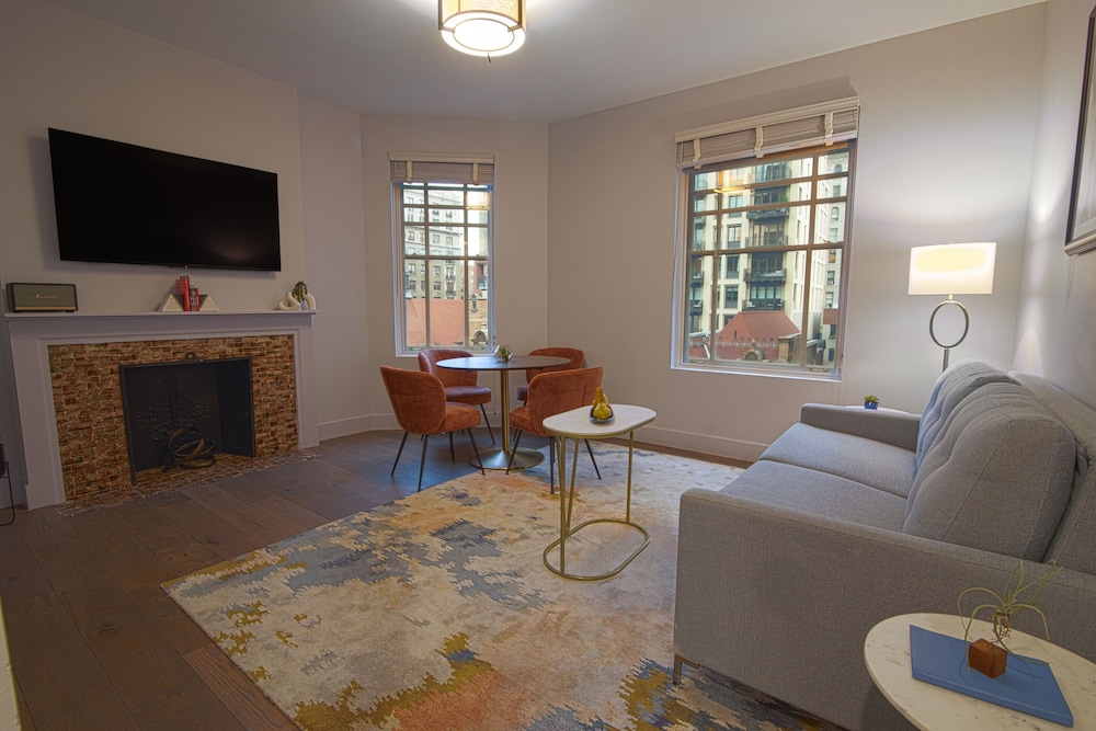 Hotel Belleclaire - photo 31