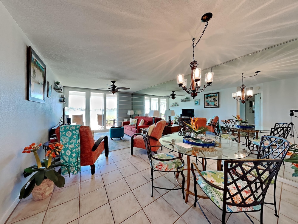 Bahia Vista — 4-Star Luxury Hotel in St. Petersburg, United States