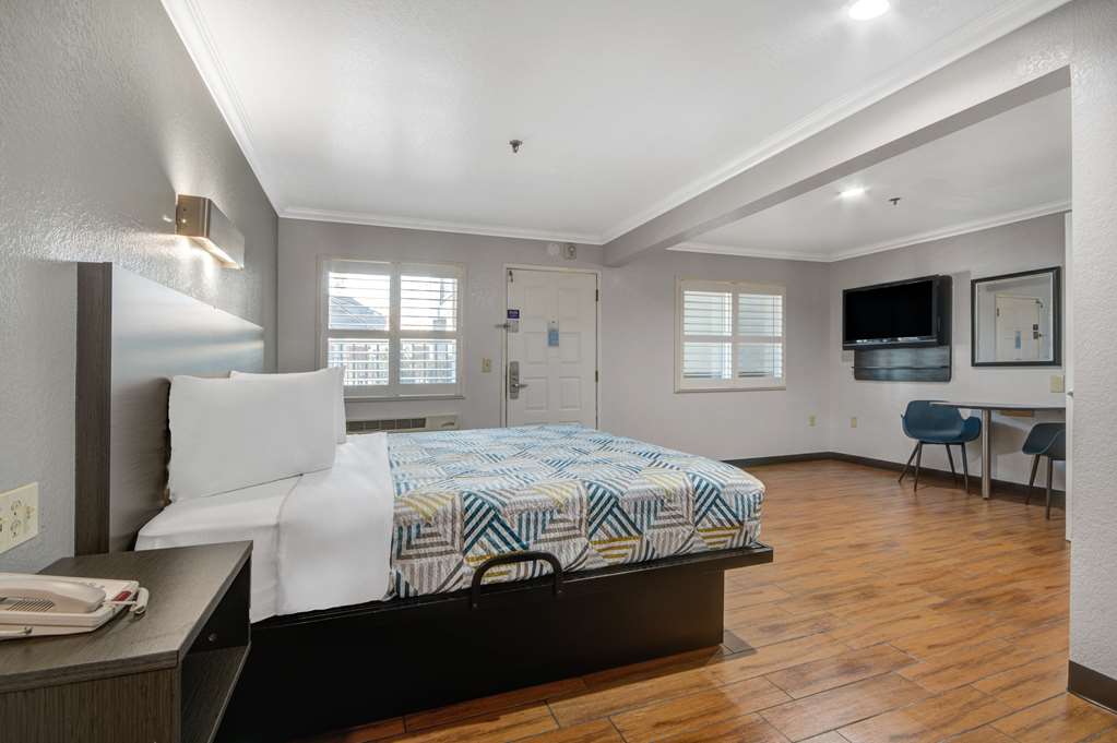 Motel6 Ontario CA Convention Center Airport - photo 24