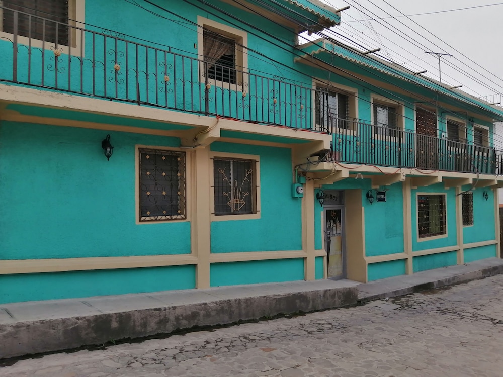 Hotel Castillo — hotel in Santa Rosa De Copan