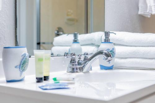 3BR Townhouse w Perfect Location — 4-Star Luxury Hotel in Orlando, United States