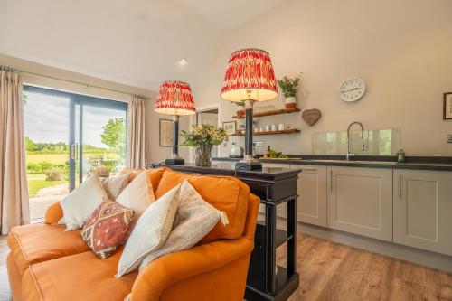 Elegant luxurious cottage The Dove House — 4-Star Luxury Hotel in Ipswich, United Kingdom