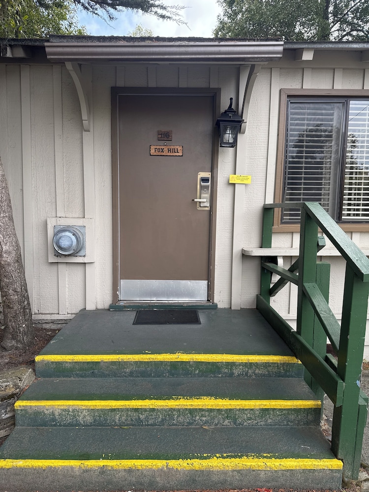 Carmel Resort Inn - photo 132
