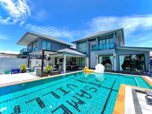 Ratsamee poolvilla K in Pattaya, Thailand