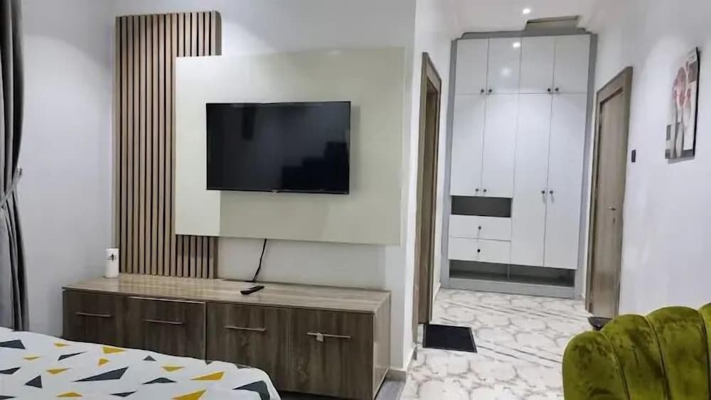 Sterling Shortlet Apartment and Suites — 4-Star Luxury Hotel in Abuja, Nigeria