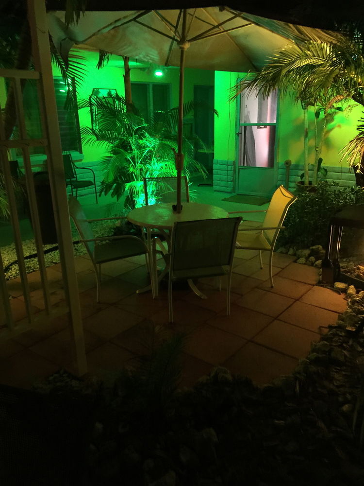 Amber Tides Motel - photo 60