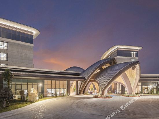 Hainan Universal QiziBay Beach Hotel — hotel in Shilu