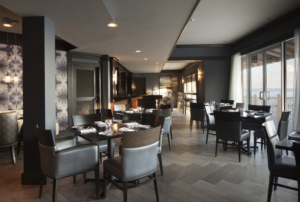 Pier House Resort & Spa - photo 84