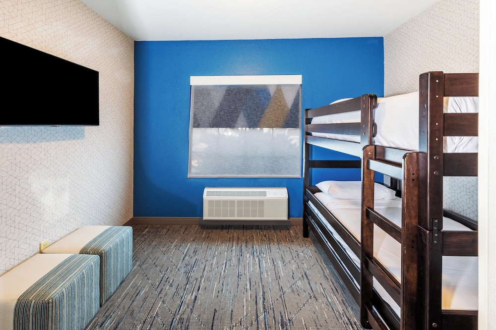 Holiday Inn Express & Suites Tulsa S Broken Arrow Hwy 51 by IHG - photo 18