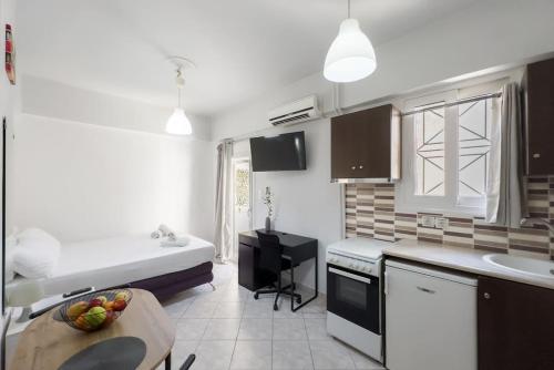Pagrati Cozy Retreat — 4-Star Luxury Hotel in Athens, Greece