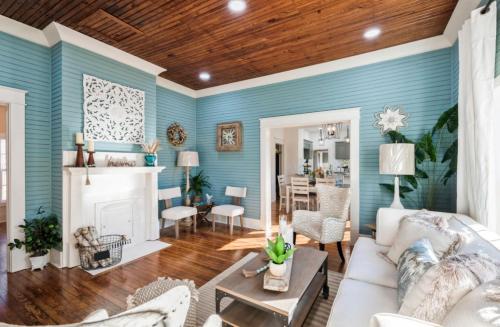 Historic Vibes Modern Comfort in Athens, United States