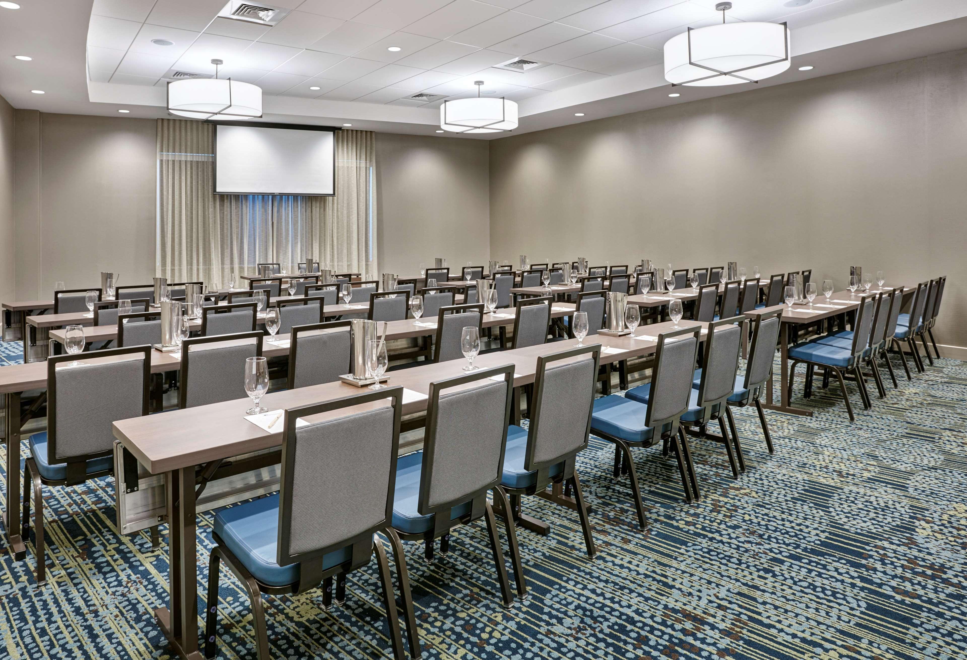 DoubleTree by Hilton Charlotte Gateway Village - photo 115