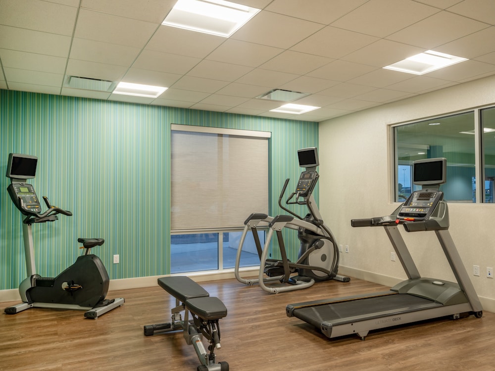 Holiday Inn Express & Suites Watertown by IHG - photo 33