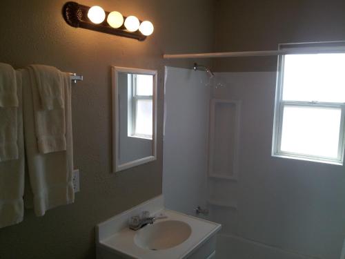 Oasis Boutique Motel - photo 21