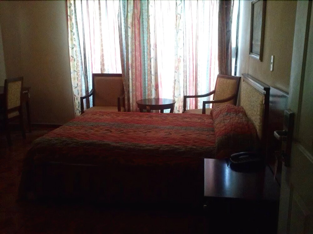 Guestroom