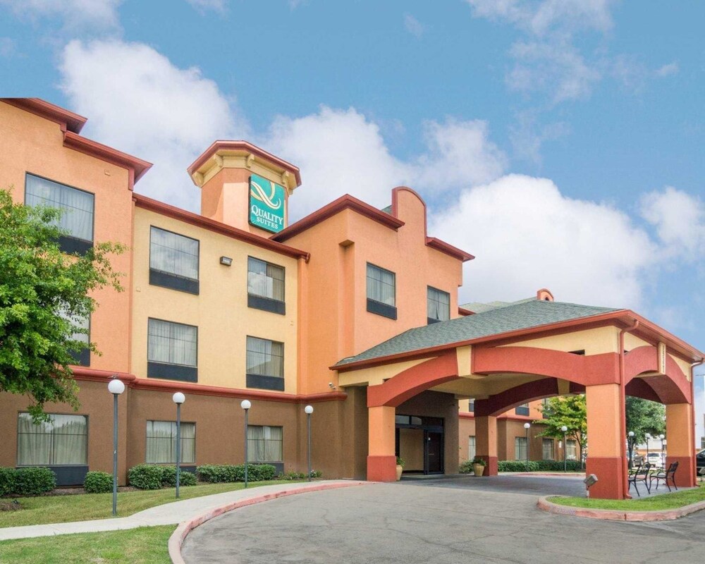 Springwood Suites Houston IAH Beltway 8 - photo 24