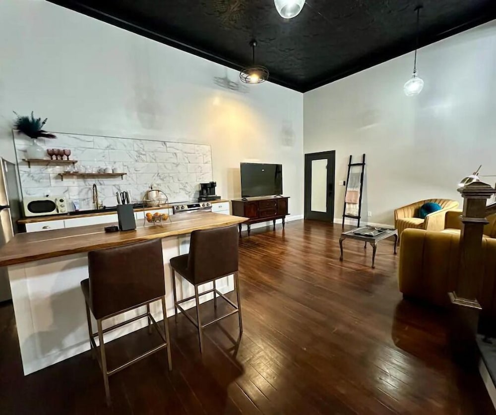 The Mercantile on the Katy Trail - photo 11