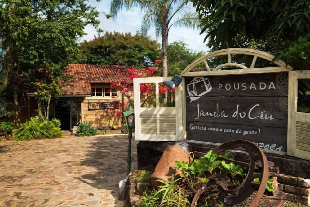 Pousada Janela do Céu - carbon neutral hotel in Lima Duarte