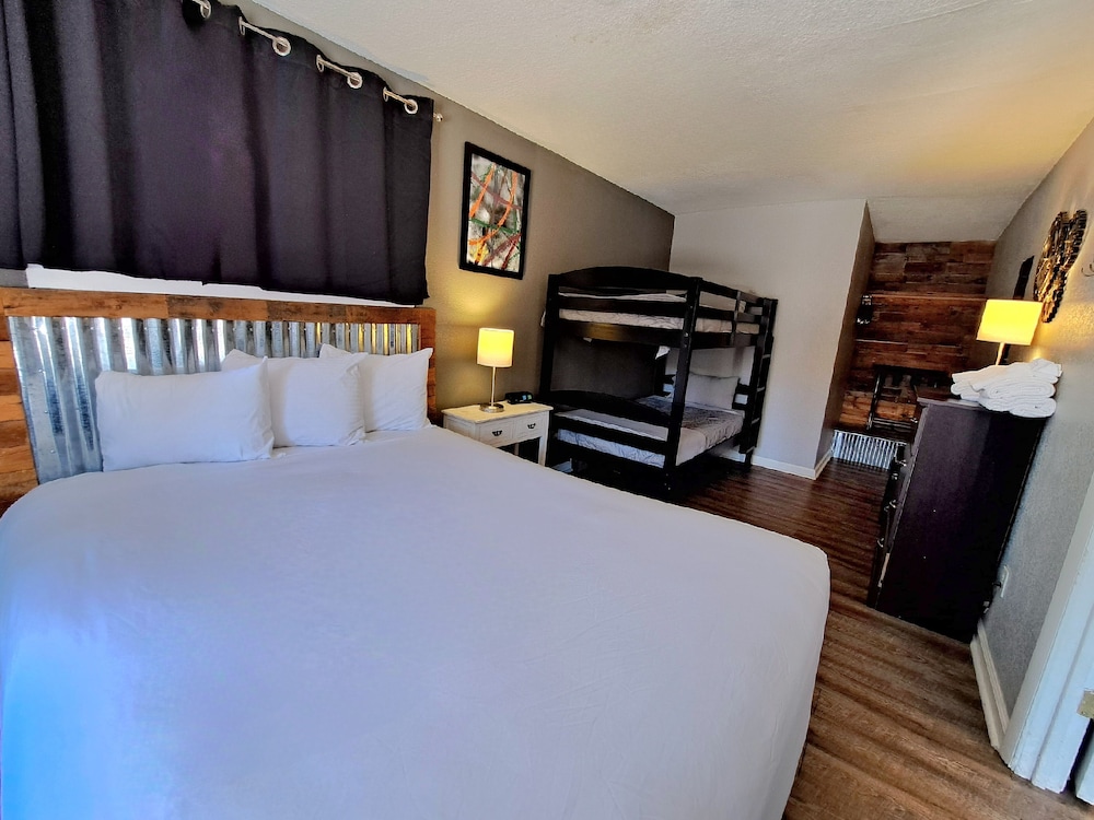 Buffalo Lodge Bicycle Resort - photo 21