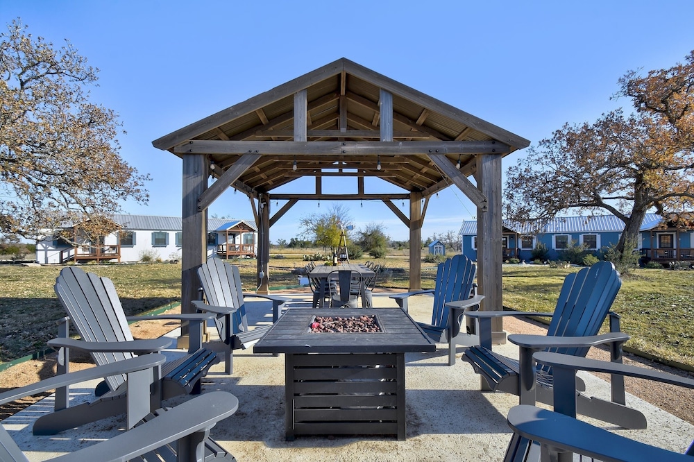 The Meadow hill Country Sunset Views — hotel in Harper