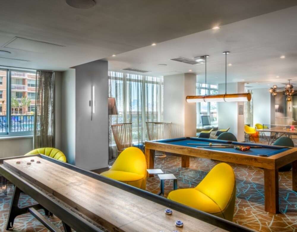 Global Luxury Suites at Newport - photo 61