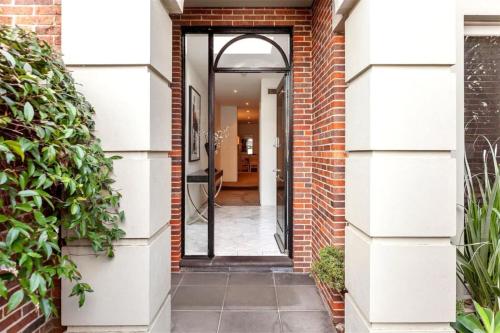 The Ivy - carbon neutral hotel in Melbourne