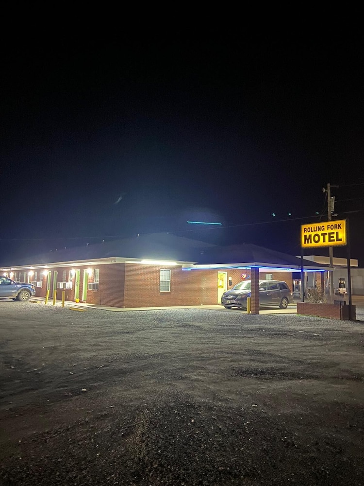 Rolling Fork Motel - carbon neutral hotel in Rolling Fork