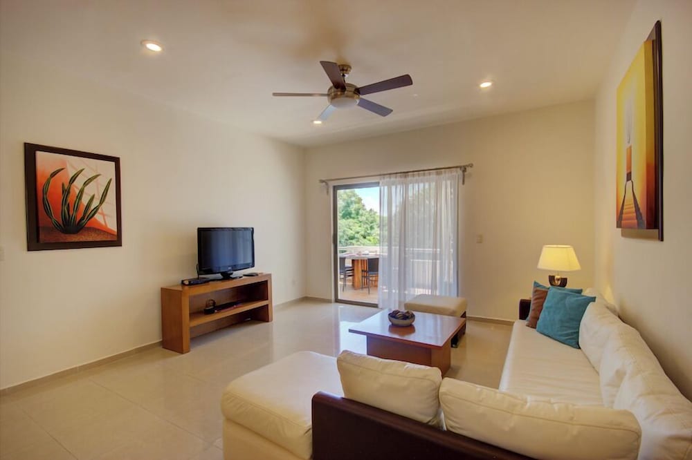 Riviera Maya Suites