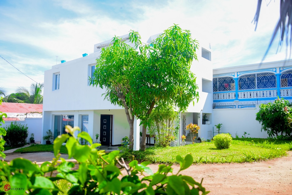 Orion Bleu Bellatrix — hotel in Mahajanga
