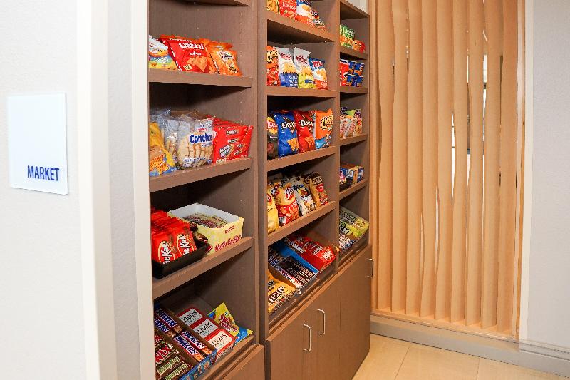 Holiday Inn Express & Suites Denver Aurora Medical Campus by IHG - photo 3