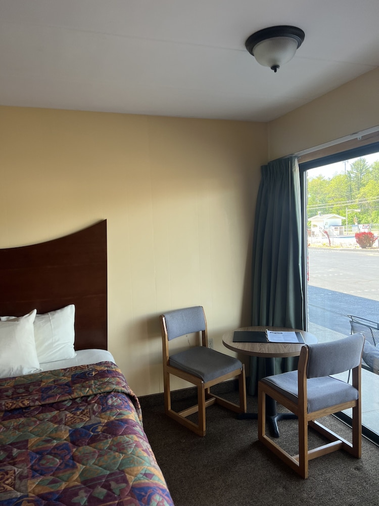 All Star Inn & Suites - photo 161