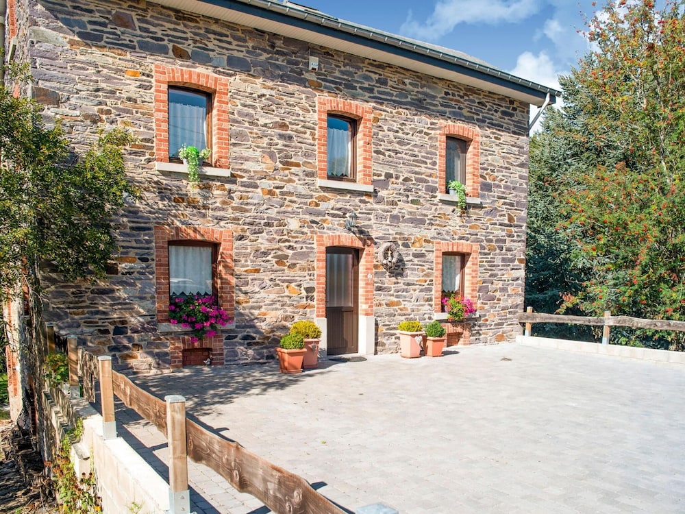 Holiday Home in Lierneux With Garden — 4-Star Luxury Hotel in Lierneux, Belgium