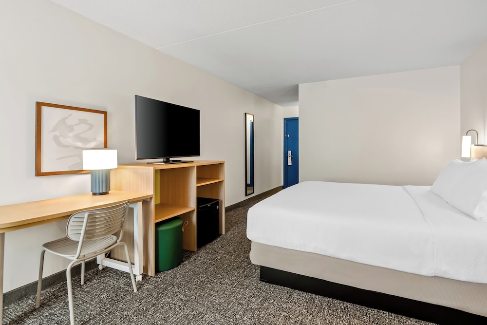 Spark by Hilton Lexington - photo 12