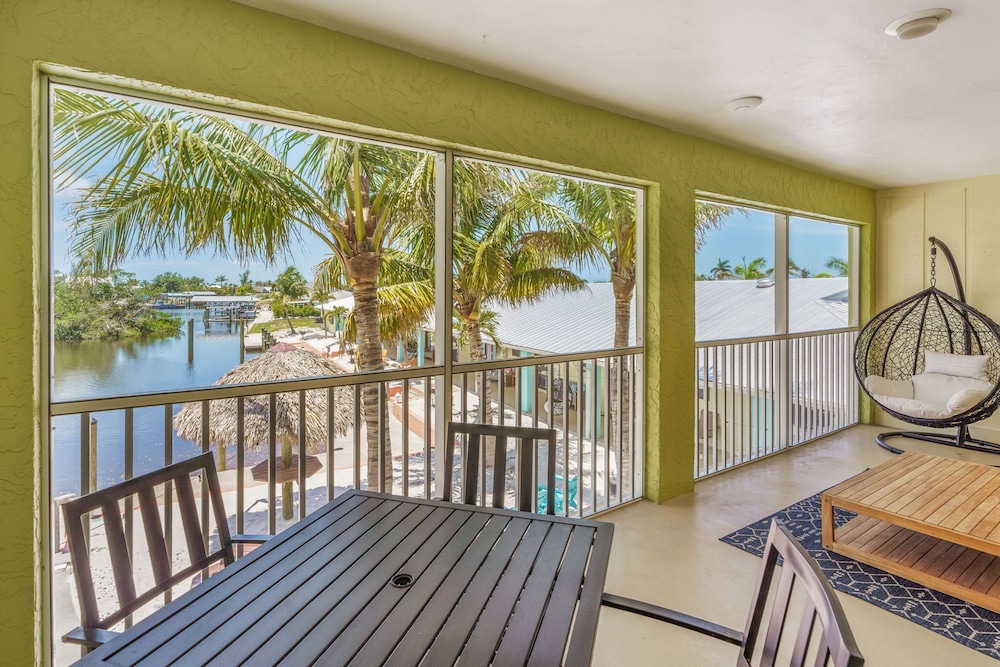 Off the Charts Inn & Out Island Resort - photo 24