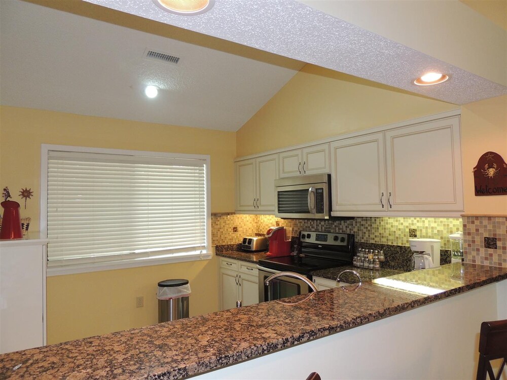 Kingston Residences Resort 1 and 2 Bedroom Villas - photo 9