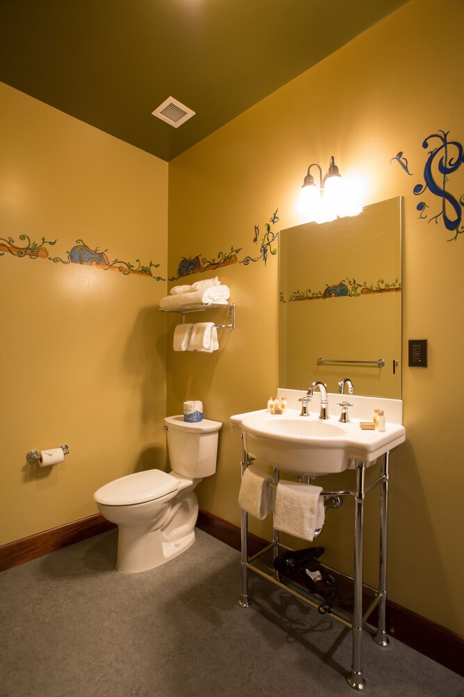 McMenamins Anderson School - photo 13