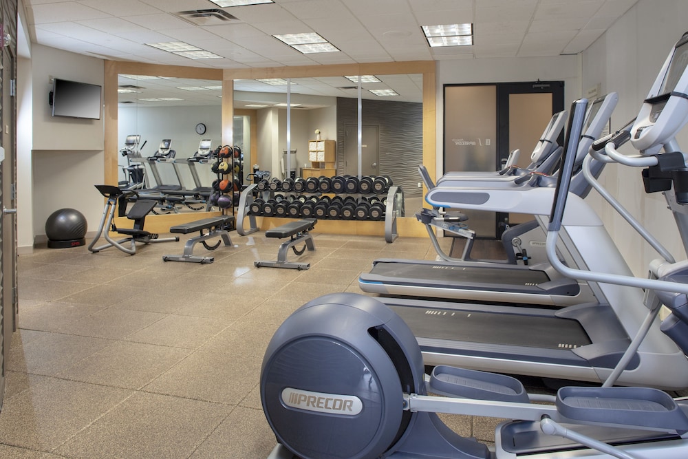 Embassy Suites by Hilton Phoenix Scottsdale - photo 38