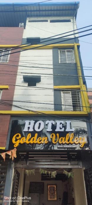 Hotel O Golden Valley - last minute hotel in Indore