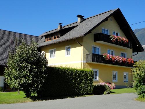 Ferienhaus Ball Kometterhof — 4-Star Luxury Hotel in Hermagor, Austria