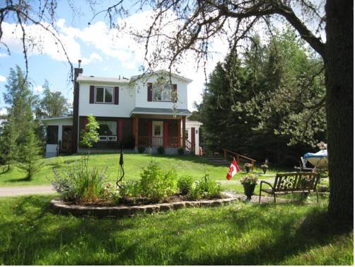 Country Cozy Bed and Breakfast — 4-Star Luxury Hotel in Thunder Bay, Canada