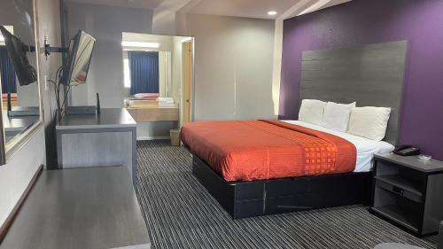 Executive Inn & Suites Houston - photo 34