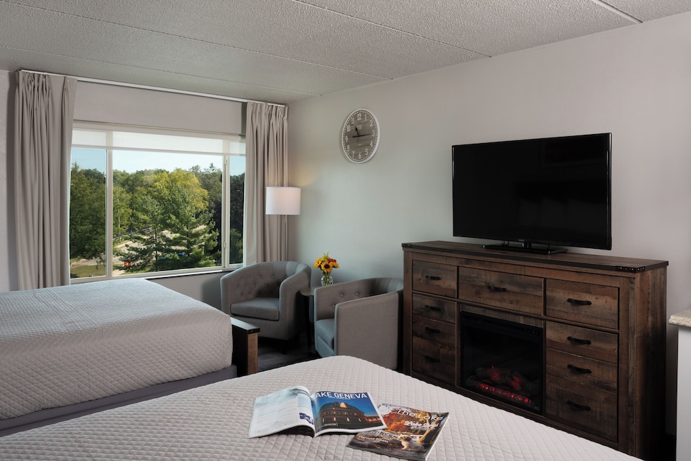 Harbor Shores on Lake Geneva - photo 38