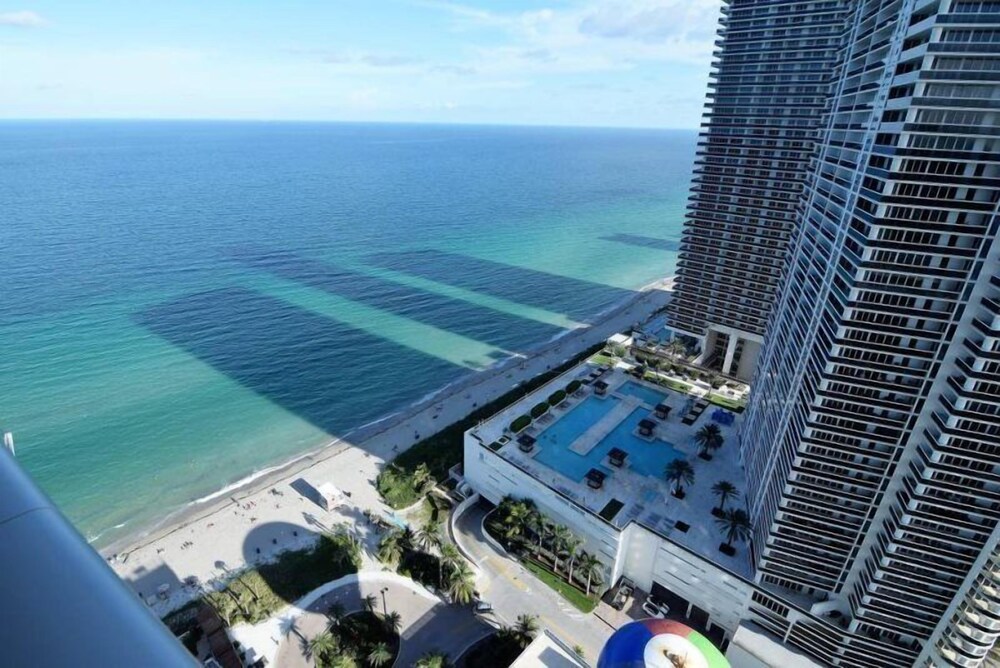 Best Ocean & Bay Views 2 Bed 2 Bath @ Hyde Resort - photo 59