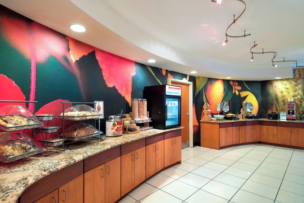 Fairfield Inn & Suites by Marriott State College - photo 27