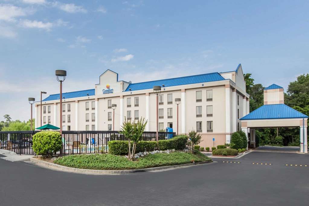 Comfort Inn & Suites — hotel in Thomson