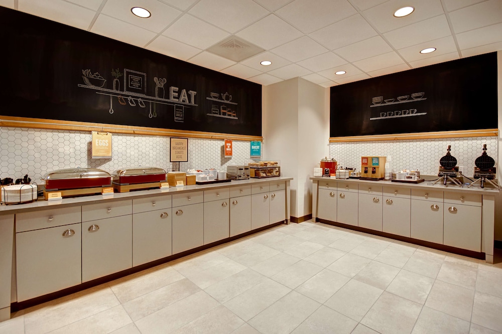 Hampton Inn & Suites Sunnyvale Silicon Valley - photo 43