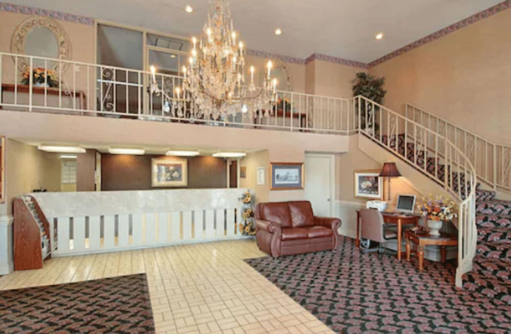 Days Inn By Wyndham West Memphis — hotel in West Memphis