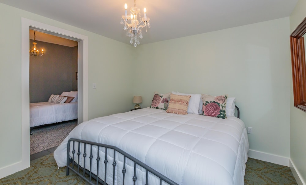 Historic Hotel Broadalbin - photo 9