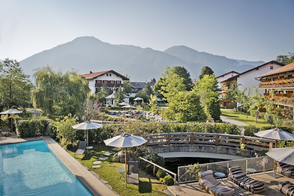 Spa & Resort Bachmair Weissach Luxury Family Resort — hotel in Kreut