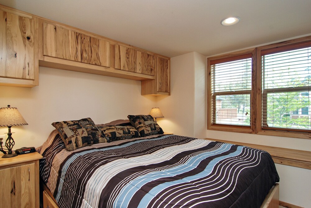 Silver Cove RV Resort - photo 4